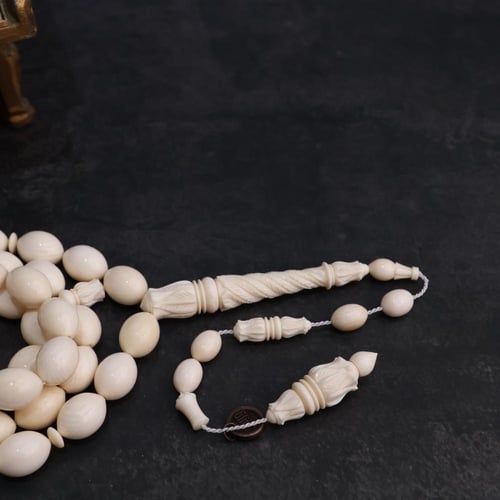 تحفة مميزة من الفيل نقش يدوي