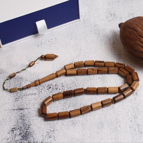 سبحة خشب العود