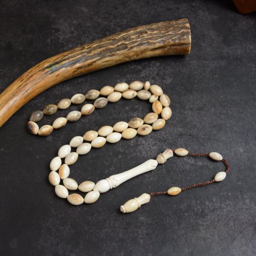 سبحة طبيعية من قرن الغزال