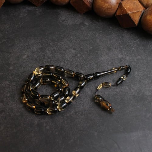 فاتوران أسود مع شفافية