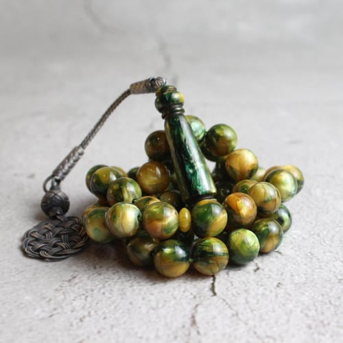 سبحة بكلايت فستقي مع طرابزونة فضة