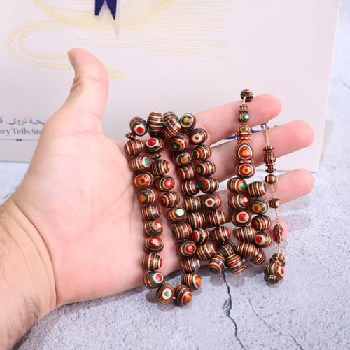 خشب الكافور متعدد الألوان