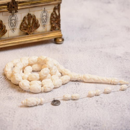 سبحة عظم جمل بنقش مميز