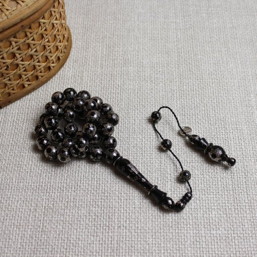 سبحة يسر ( المرجان الأسود ) فاخر