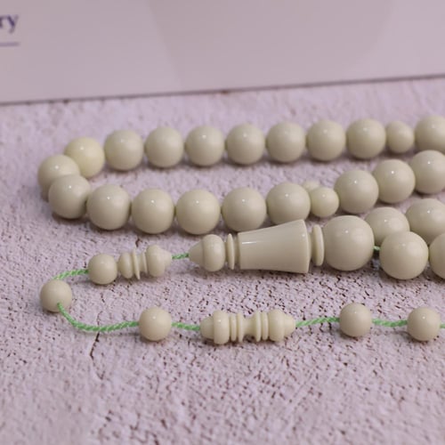 سبحة بلياردو – الكورة البيضاء