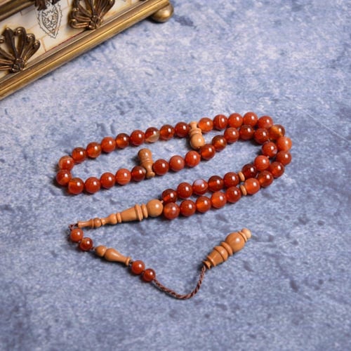 سبحة عقيق أحمر مع الكوك البرازيلي