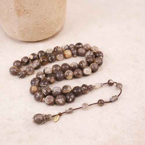 سبحة نادرة من جلد ذئب طبيعي