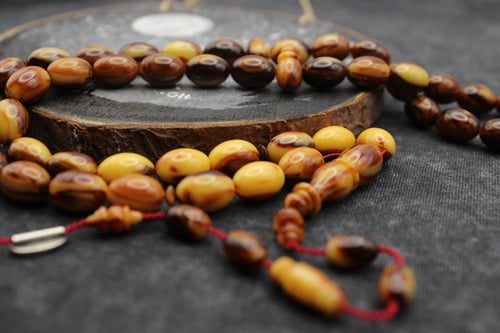 سبحة مميزة من عقود ألمانية