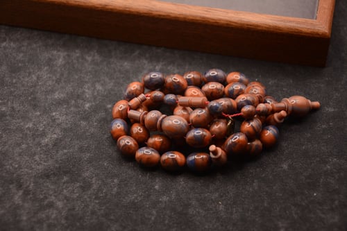 سبحة فاتوران طوبي مع رمادي