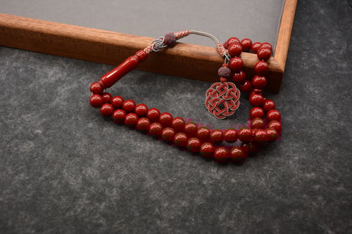 سبحة بكلايت أحمر