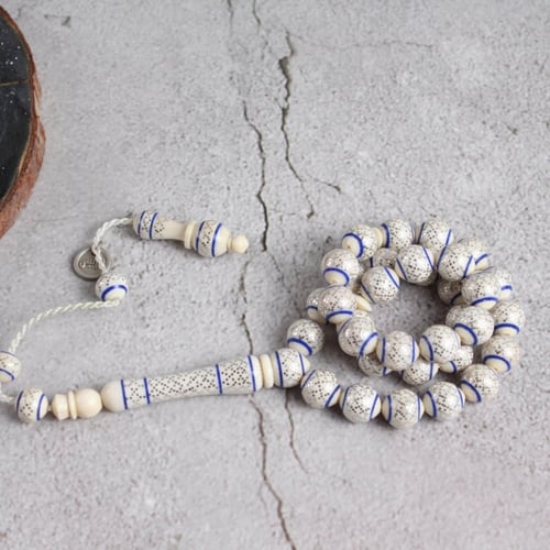 عاج فيل مع حجر اللازورد والفضة