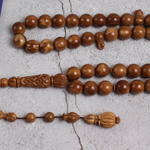 سبحة من خشب الكوك الطبيعي