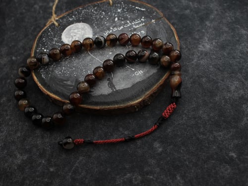 سبحة عقيق حجازي شكه حمراء