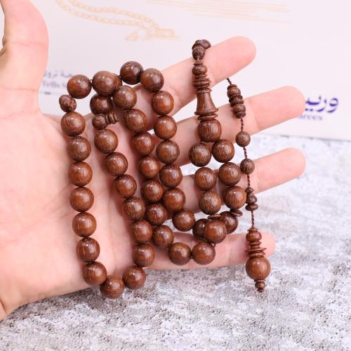 مسباح من خشب البندق