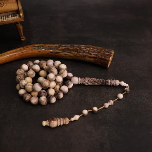 سبحة طبيعية من قرن الغزال