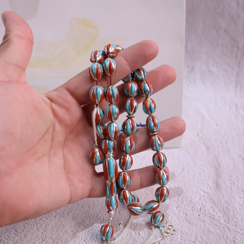 تحفة من المرجان التونسي والفيروز السيناوي