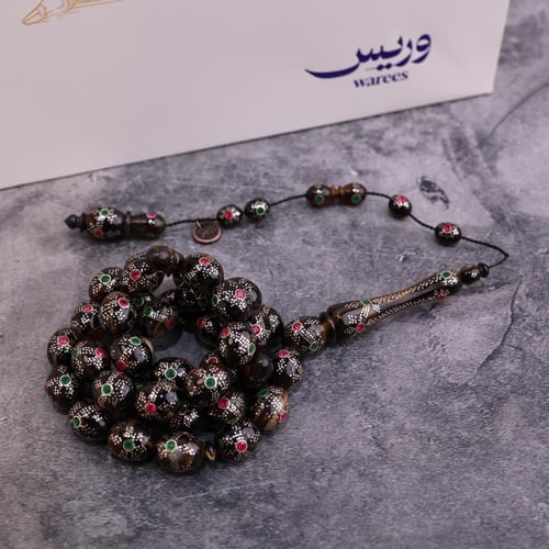 ظهر سلحفاة فضة و زمرد وياقوت