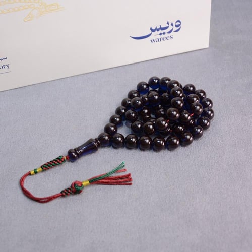 زعفراني حرباء مع شكه