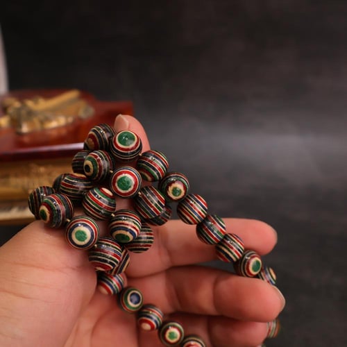 سبحة كافور مضغوط بطبقات لونية مميزة