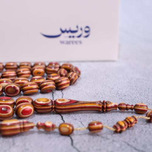 خشب الكافور بني