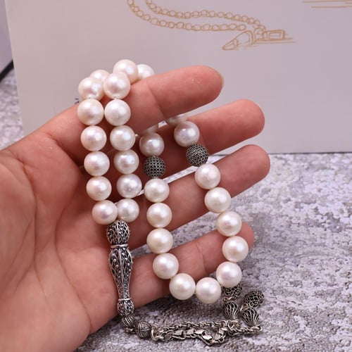 سبحة فاخرة تجمع بين لآلئ طبيعية (Pearl)