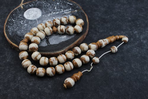 سبحة مميزة من العاج و الكوك