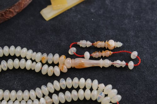 سبحة مميزة من مكتبية إنجليزية 99