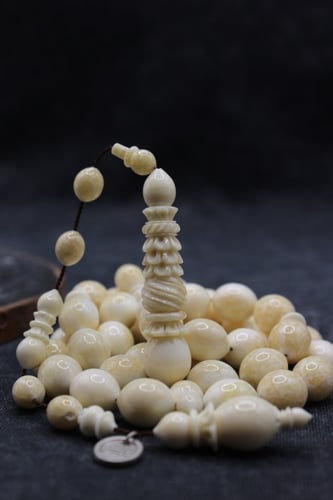 سبحة فاخرة فقمة شاهد منقوش