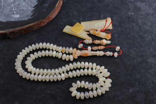 سبحة مميزة من مكتبية إنجليزية 99