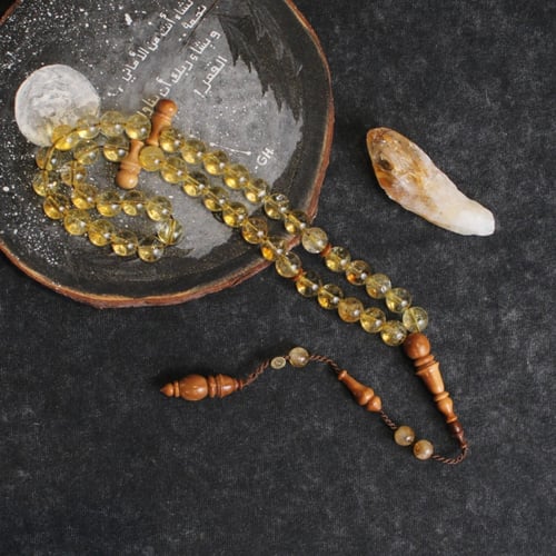 سبحة من حجر السترين الكريم