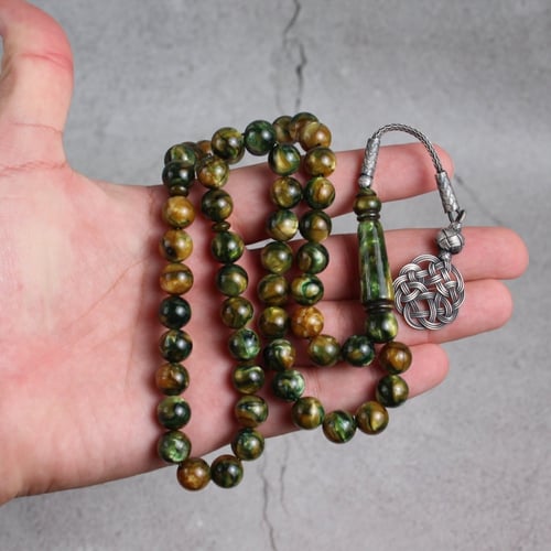 سبحة بكلايت فستقي مع طرابزونة فضة