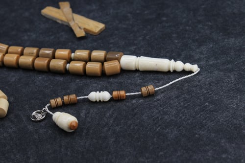 سبحة فاخرة من الماموث و الفقمة