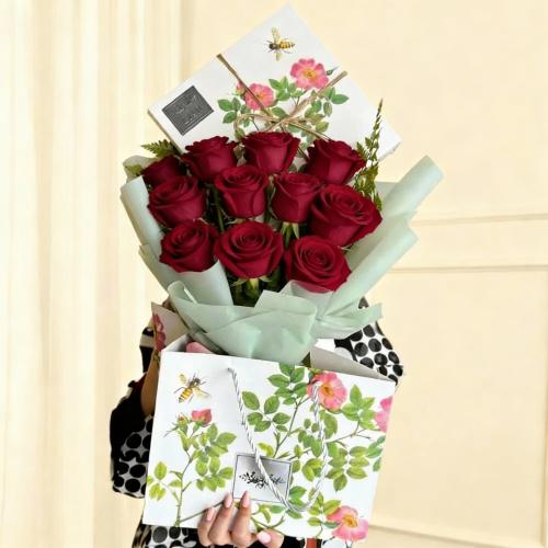 باقة ورد مع شوكولاته