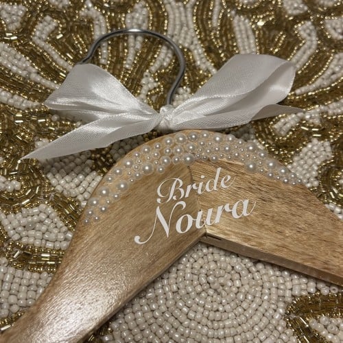 علاقة باللؤلؤ