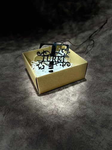 تعليقه مزخرفه