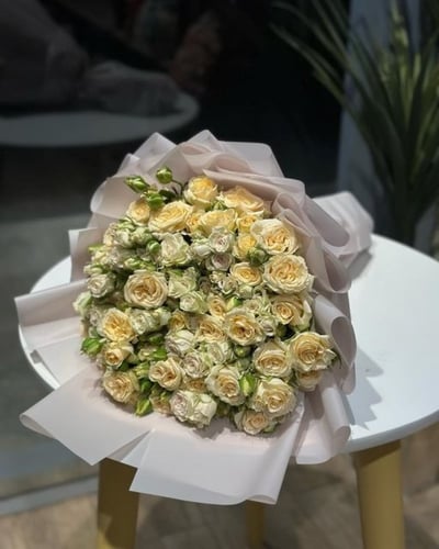 باقة ورد كبيره