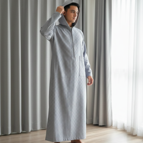 ثوب نوم شتوي قطني بغطاء رأس