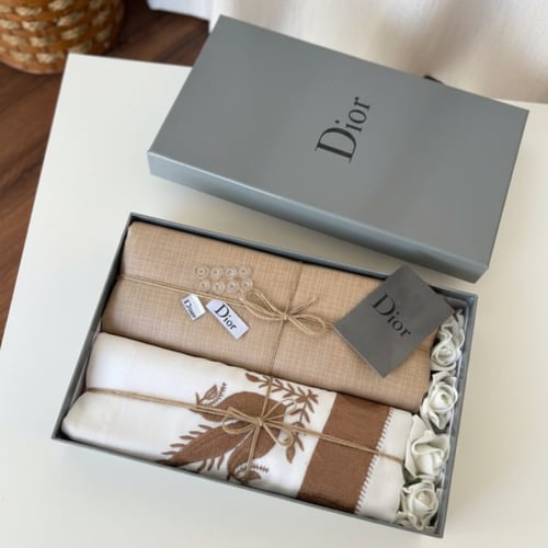 طقم هدايا رجالية شتوية فاخرة - قماش Dior وشال كشمي...