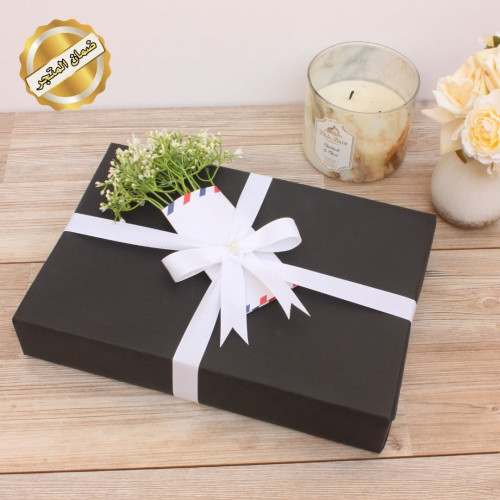 تغليف أسود بظرف