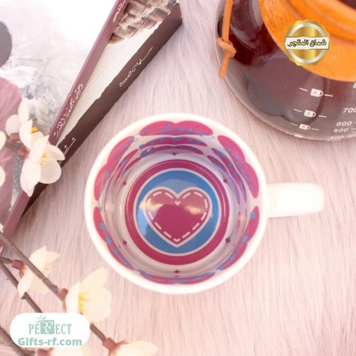 طباعه على كوب داخله رسمه قلوب