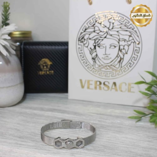 اسواره فرزاتشي