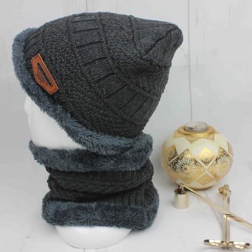 طقم طاقيه وربطة عنق صوف اسود مطفي