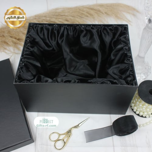 بوكس هدايا اسود مبطن