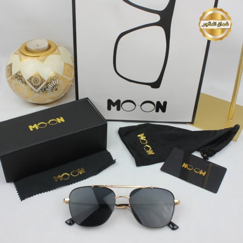 نظارة MooN