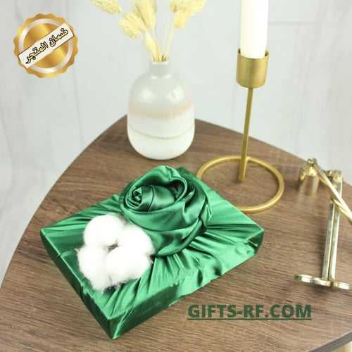 تغليف وطني مع قطن