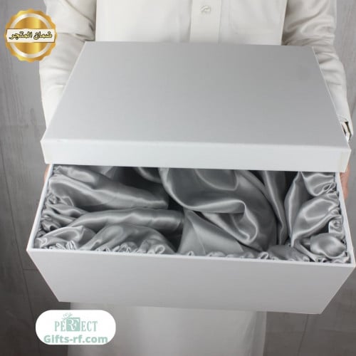 بوكس هدايا ابيض مبطن