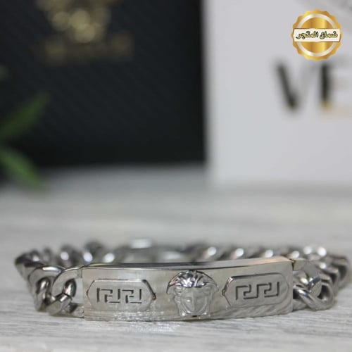 اسواره فرزاتشي