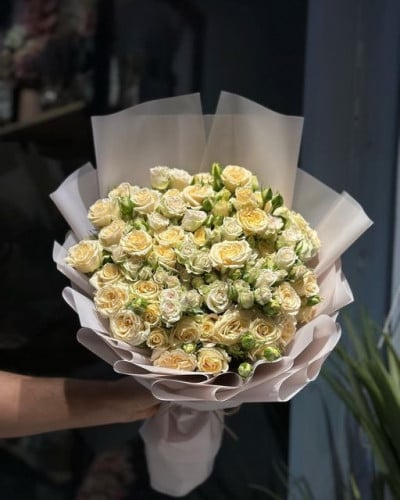 باقة ورد كبيره