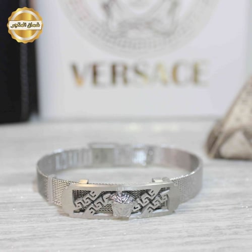 اسواره فرزاتشي