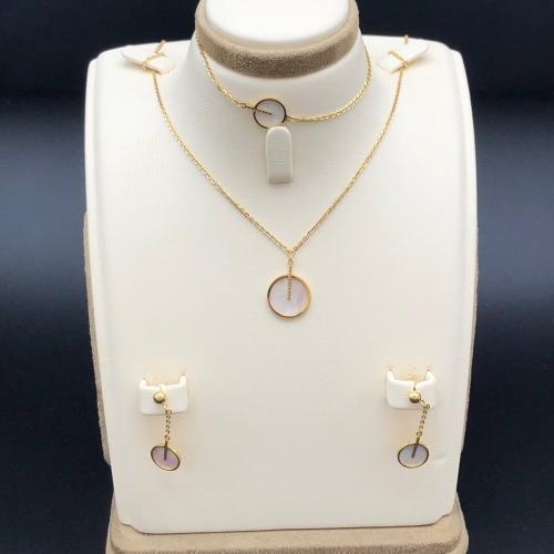 نص طقم عيار 18